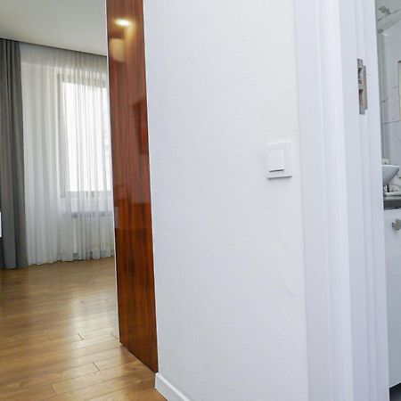 Hotel Type Rooms On Avenue Melikishvili, City Center تبليسي المظهر الخارجي الصورة