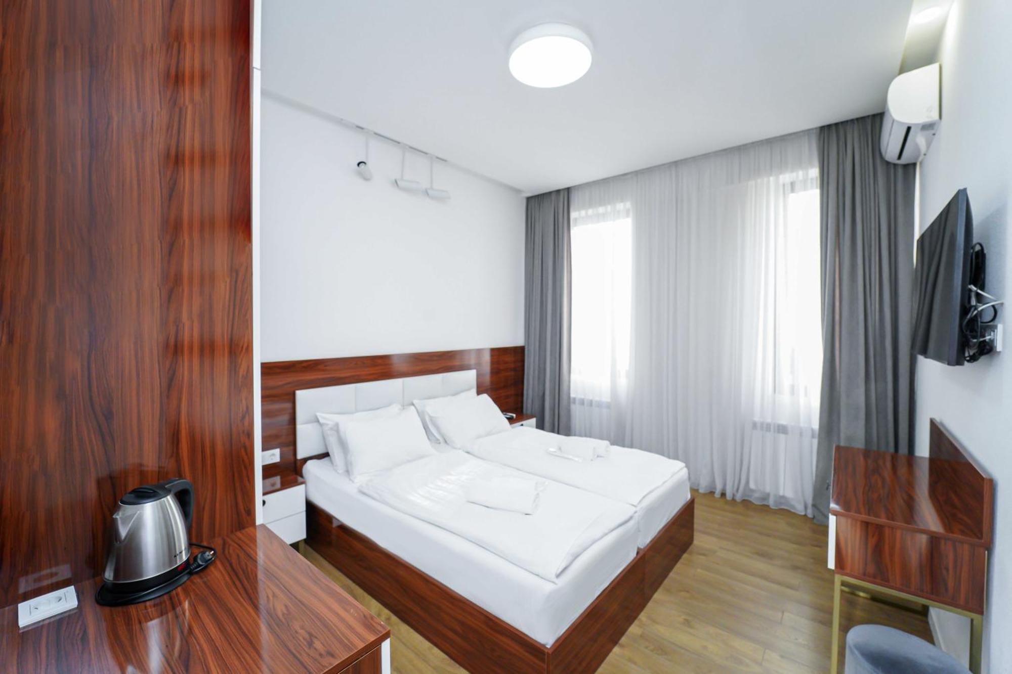 Hotel Type Rooms On Avenue Melikishvili, City Center تبليسي المظهر الخارجي الصورة
