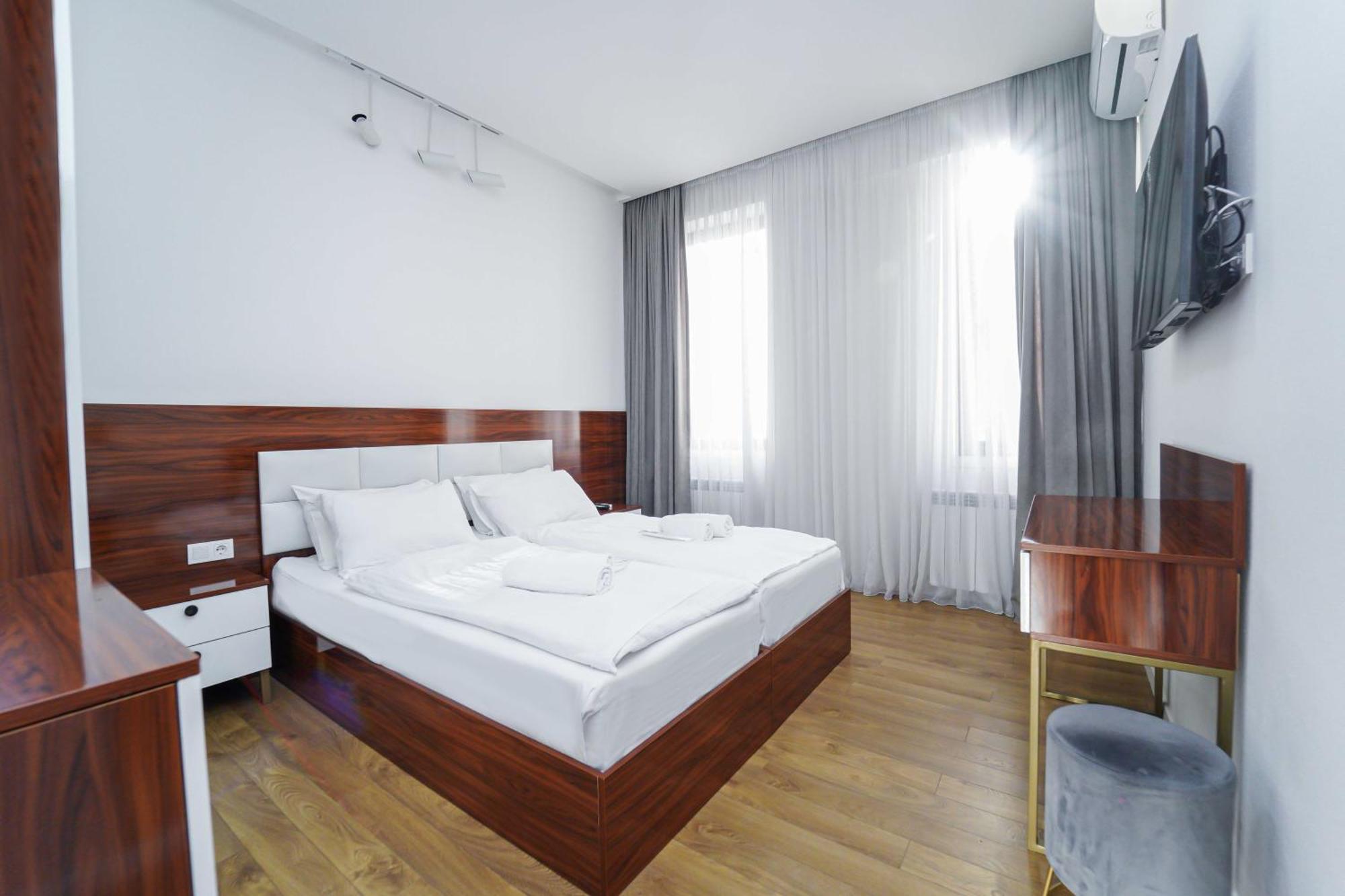 Hotel Type Rooms On Avenue Melikishvili, City Center تبليسي المظهر الخارجي الصورة